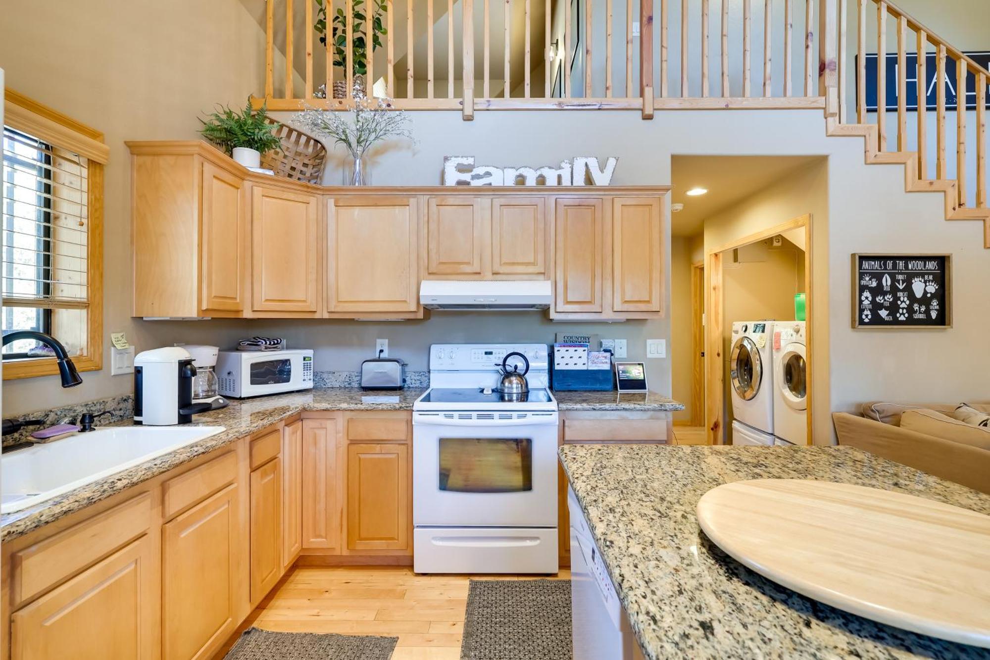 Dog-Friendly Nutrioso Cabin With Wraparound Porch! المظهر الخارجي الصورة